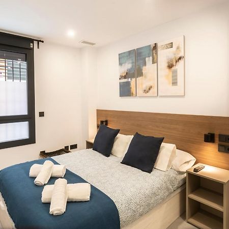 Apartamentos Bajeles Sevilla Urban Buitenkant foto