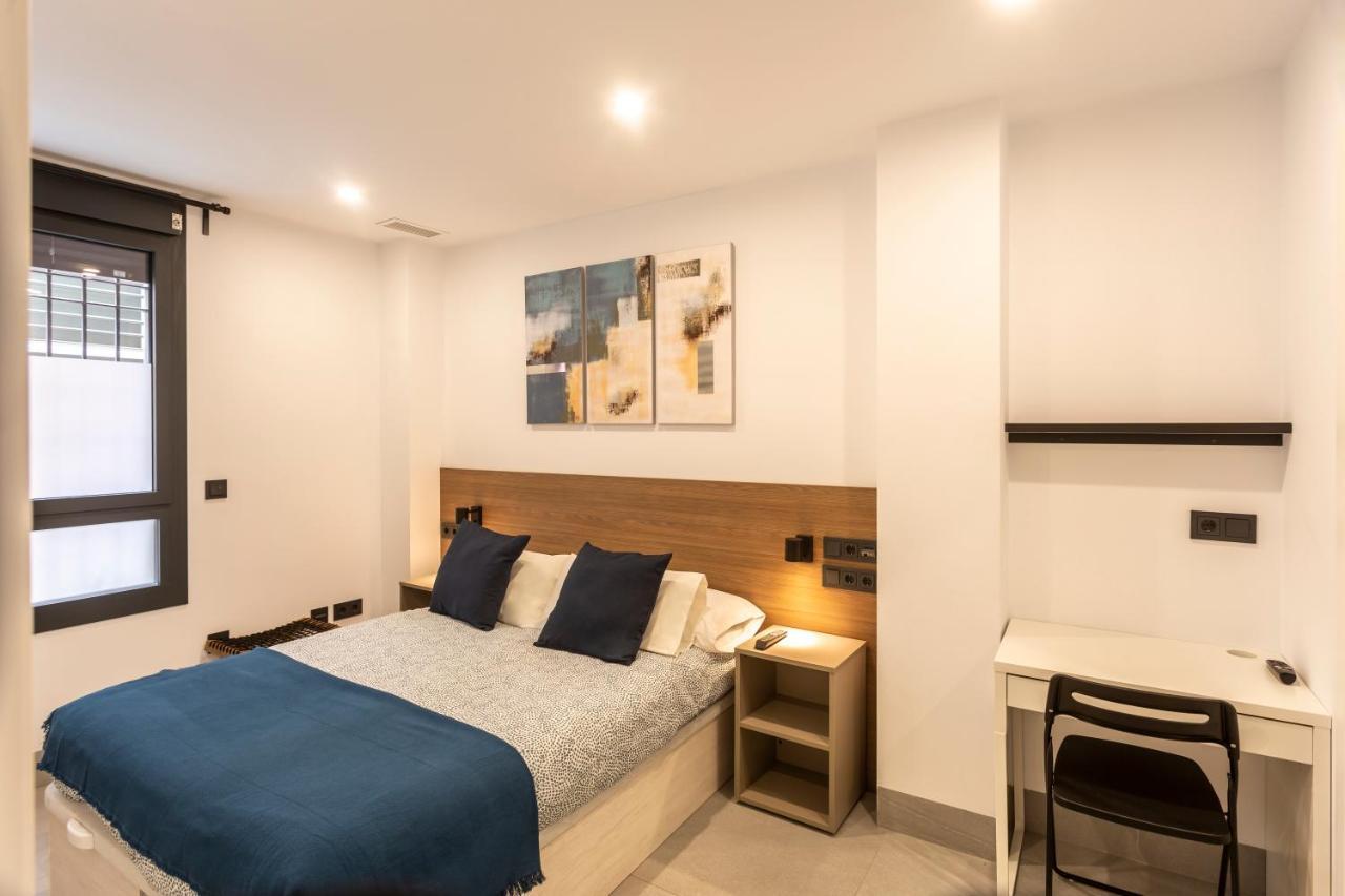 Apartamentos Bajeles Sevilla Urban Buitenkant foto