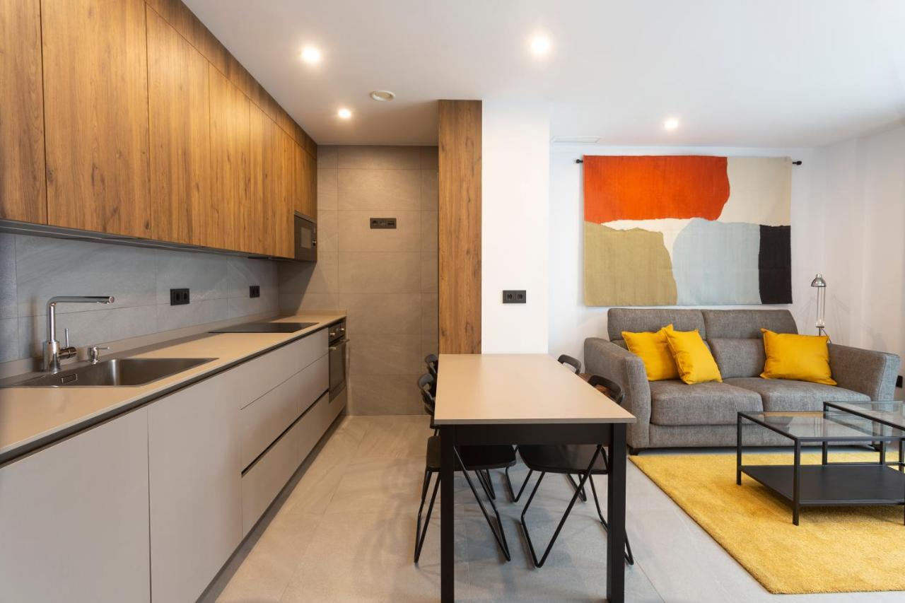 Apartamentos Bajeles Sevilla Urban Buitenkant foto
