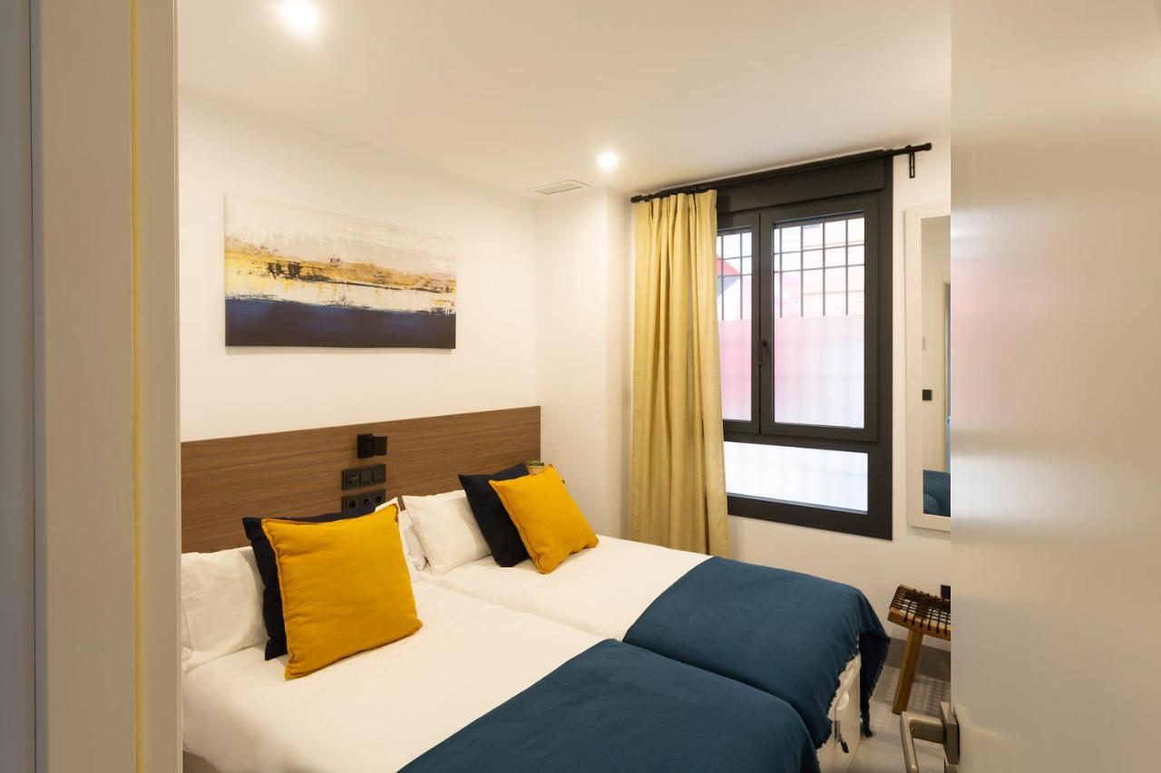 Apartamentos Bajeles Sevilla Urban Buitenkant foto