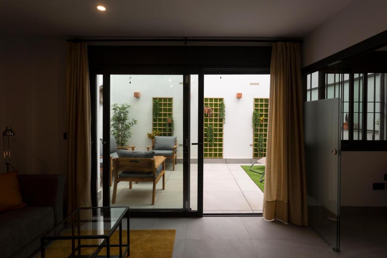 Apartamentos Bajeles Sevilla Urban Buitenkant foto