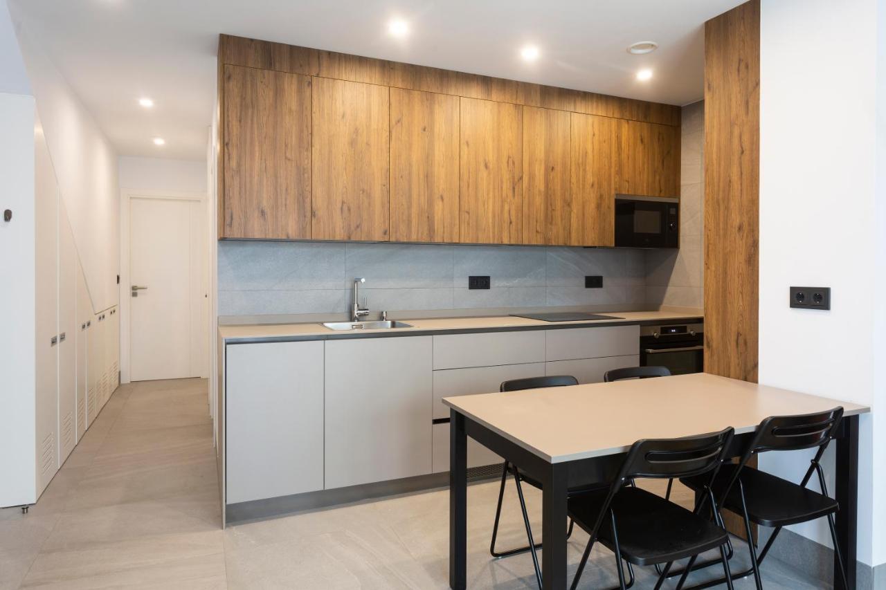 Apartamentos Bajeles Sevilla Urban Buitenkant foto