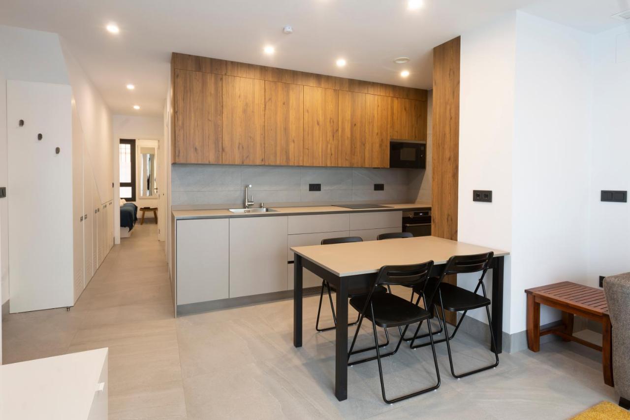 Apartamentos Bajeles Sevilla Urban Buitenkant foto