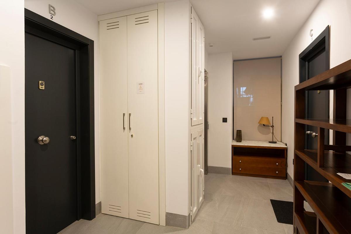 Apartamentos Bajeles Sevilla Urban Buitenkant foto