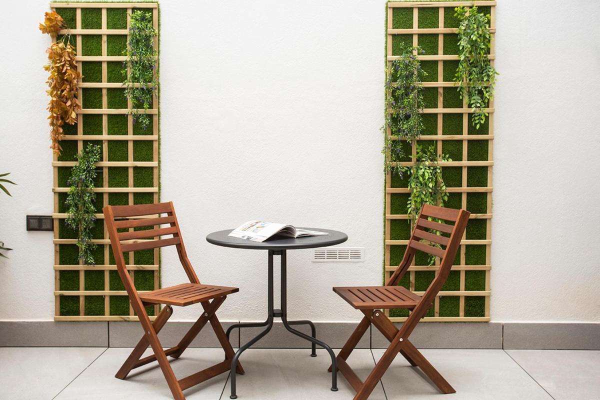 Apartamentos Bajeles Sevilla Urban Buitenkant foto